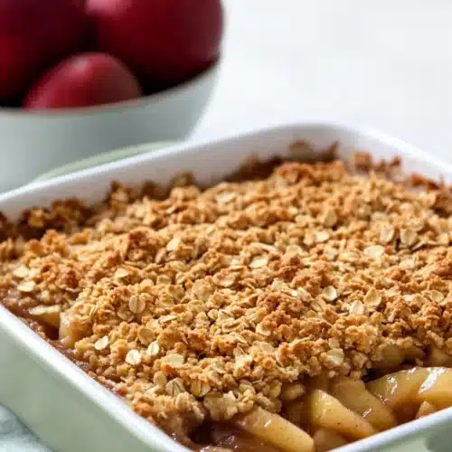 Delicious old fashioned apple crisp, perfect dessert for any occasion.