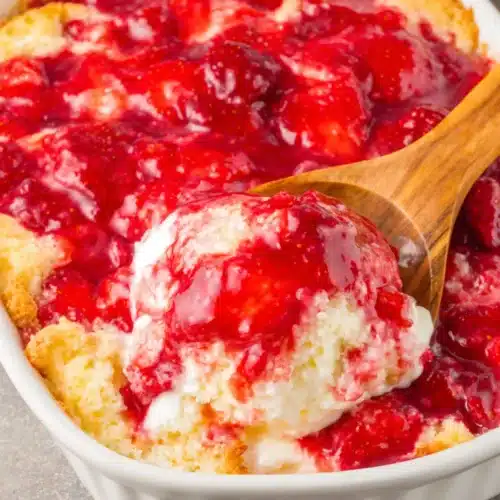 Yummy strawberry dessert recipes to try!